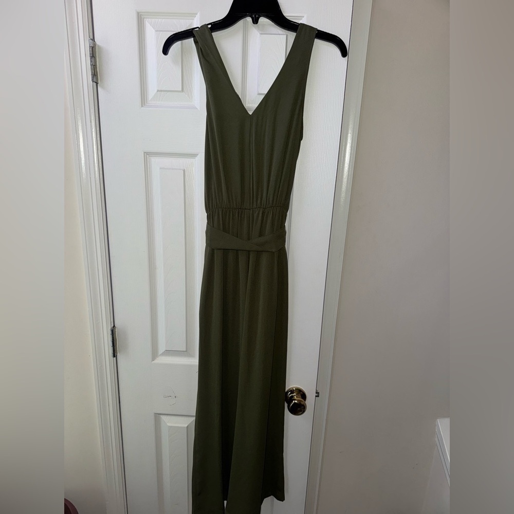 A New Day Olive Green V Neck Sleeveless Jumpsuit Size XS - Picture 4 of 6